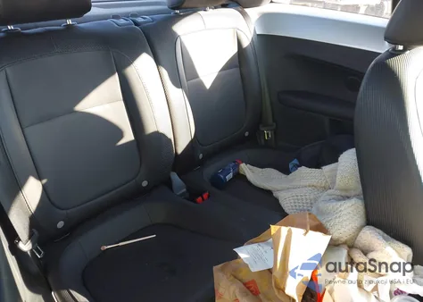 2012 Volkswagen Beetle 2.5L из США, поврежденный, VIN 3VWJP7AT0CM621304